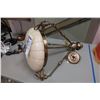 Image 2 : LUSTRE SUSPENDU (MANQUE VITRE)