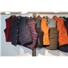 Image 2 : LOT DE 15 GILETS POUR HOMMES