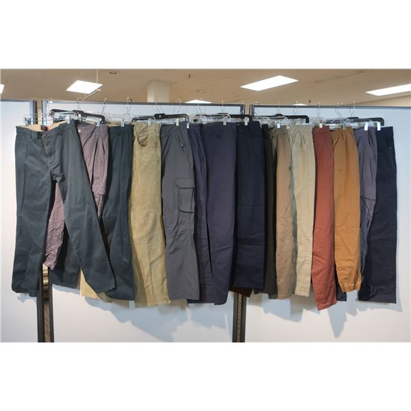 LOT DE 15 PANTALONS POUR HOMMES