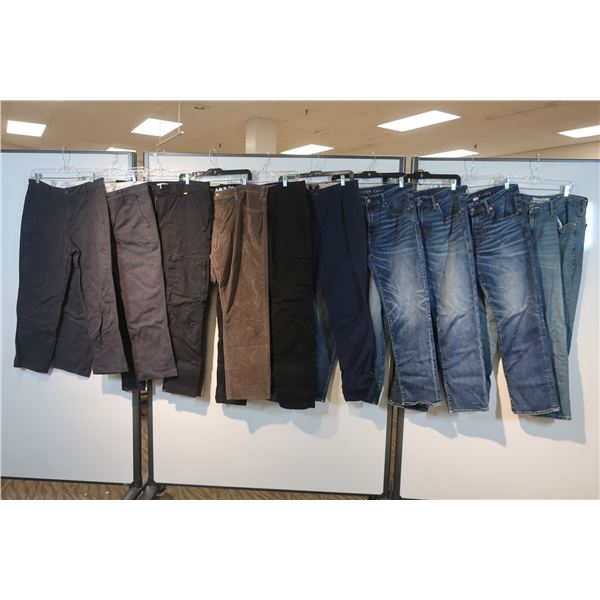 LOT DE 10 PANTALONS POUR HOMMES