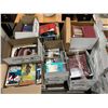 Image 2 : LOT DE +/- 500 LIVRES ANGLAIS ASST(PALETTE DE 30btes)