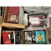 Image 3 : LOT DE +/- 500 LIVRES ANGLAIS ASST(PALETTE DE 30btes)