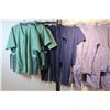 Image 2 : LOT DE 20 VÊTEMENTS D'HÔPITAL