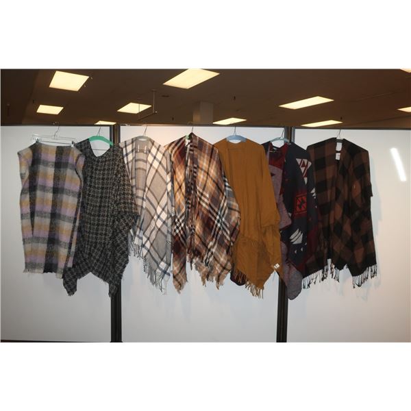 LOT DE 7 PONCHOS POUR FEMMES