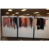 Image 1 : LOT DE 25 CHANDAILS POUR FEMMES
