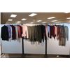Image 1 : LOT DE 30 CHANDAILS POUR FEMMES