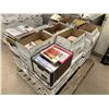 Image 1 : LOT DE +/- 500 LIVRES ANGLAIS ASST(PALETTE DE 30btes)