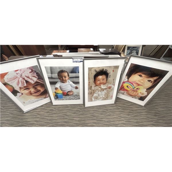 LOT DE 4 CADRES IKEA (SILVERHÖJDEN) AVEC DES IMAGES D'ENFANTS