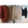 Image 3 : LOT DE 7 CHANDAILS POUR FEMMES