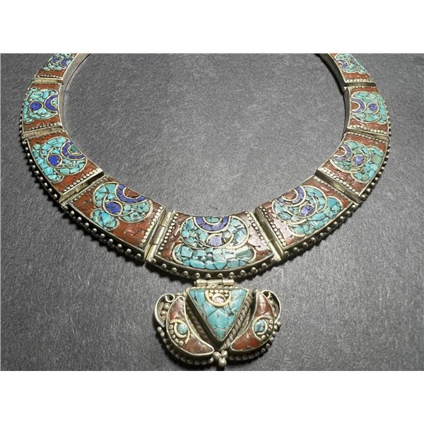 Tibet Natural Stone Tribal Queen Royal Necklace