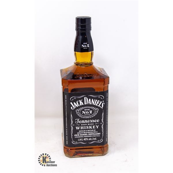 JACK DANIEL'S TENNESSE WHISKY 1.14L