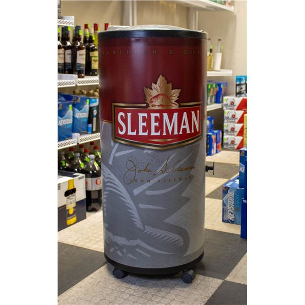 SLEEMAN ROLLING PORTABLE COOLER FILLED WITH MOTTS