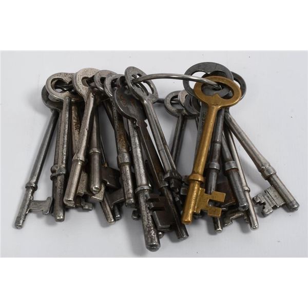 Large Selection Of Various Skeleton Keys