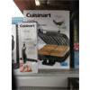 Image 1 : Cuisinart Waffle Maker & Electric Knife 