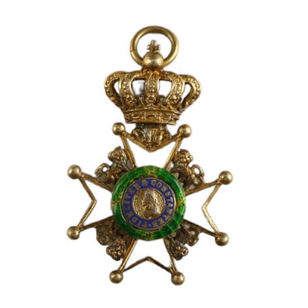 A GERMAN MINIATURE PRE-1935 SAXE-ERNESTINE HOUSE ORDER MEDAL