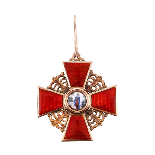 A RUSSIAN IMPERIAL ORDER OF ST. ANNE, 3RD CLASS IN GOLD