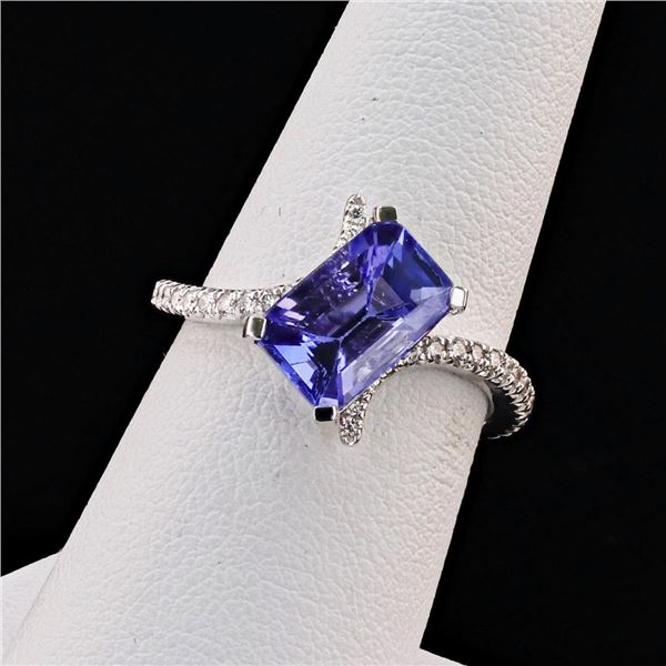 2.84 ctw Tanzanite and 0.39 ctw Diamond 18K White Gold Ring