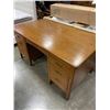 Image 2 : LARGE OAK DESK