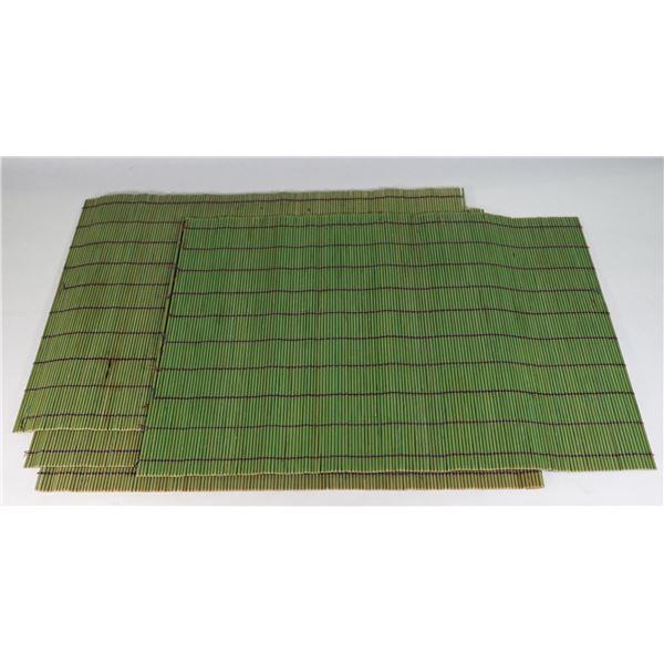 SET OF GREEN PLACEMATS