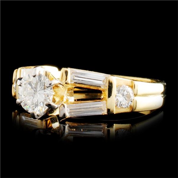 0.89ctw Diamond Ring in 14K Gold