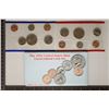 Image 2 : 1994 US MINT SET (UNC) P/D (WITH ENVELOPE)