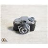Image 1 : MINIATURE 1950S NOVELTY CAMERA