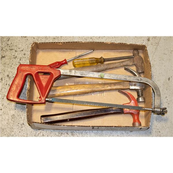 FLAT OF TOOLS, 3 HAMMERS, HACKSAW, 2 DRIVERS