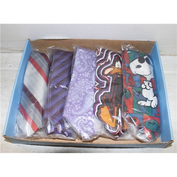 BOX WITH 5 MEN'S TIES INCL. SNOOPY & DONALD