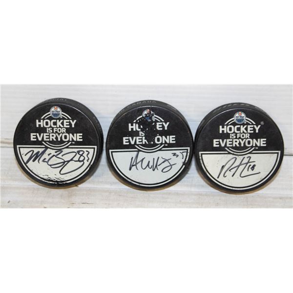 3 EDMONTON OILERS HOCKEY IS FOR EVERYONE PUCKS