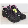 Image 1 : WINDRIVER SIZE 9 HIKING BOOTS