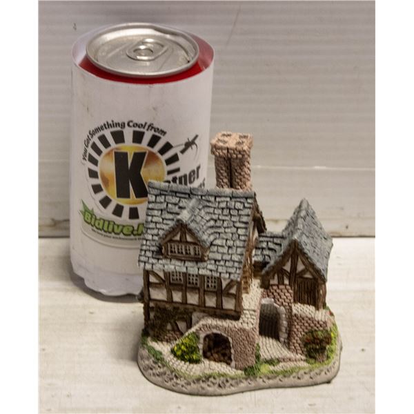 DAVID WINTER COLLECTABLE COTTAGE: THE BAKEHOUSE