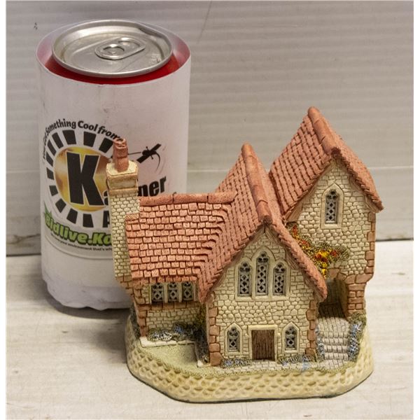 DAVID WINTER COLLECTABLE COTTAGE: STAFFORDSHIRE