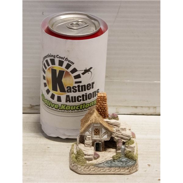 DAVID WINTER COLLECTABLE COTTAGE: SIR GRIFLET& #39;