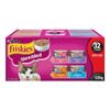 Image 1 : CASE WITH 32 FRISKIES SHREDDED CAT FOOD