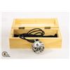 Image 1 : WOOD BOX WITH 32"-NECKLACE WITH SWAROVSKI