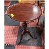 Image 1 : GIBBARD SOLID MAHOGANY SIDE TABLE 19" X 24"