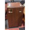 Image 1 : VINTAGE WOOD FRONT PANELLED MINI FRIDGE