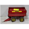 Image 1 : LARGE VINTAGE TONKA METAL TRAILER FOR A TRACTOR
