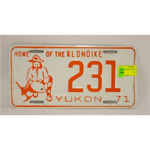 SET OF YUKON 1971 PLATES