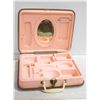 Image 1 : 1973 MATTEL MAKE UP CARRY CASE