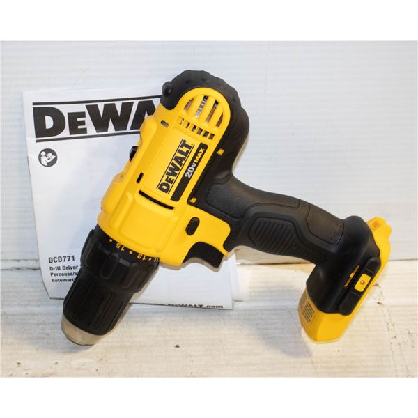 NEW DEWALT 20V 1/2 DRILL