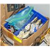 Image 1 : BOX OF ELECTRICAL SUPPLYES