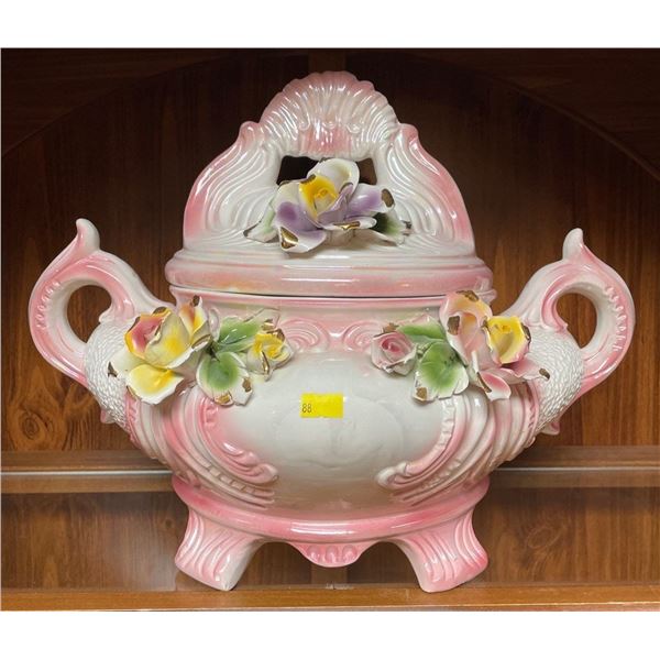 Capodimonte Soup Tureen - Made In Italy 15Hx19Lx12D