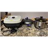 Image 1 : Vintage Electric Frying Pan, Toastmaster 3 Setting Mini Crock & More