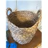 Image 3 : Weaved Basket With Handles & Bathroom Decor 14Lx14Dx16H