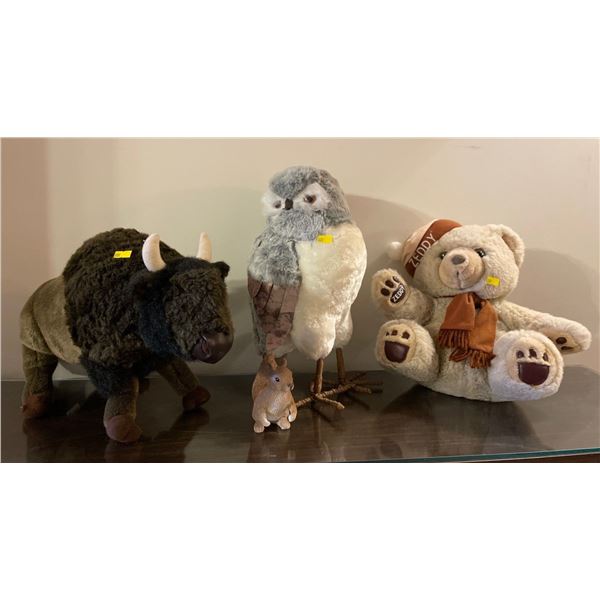 Assorted Lot Of Stuffed Animals