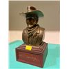 Image 2 : John Wayne American Hero Cold-Cast Bronze Bookend Collection