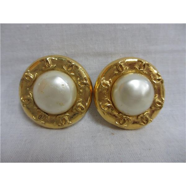 Chanel Gold-tone Metal Round Pearl Clip-on Earrings
