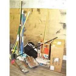 Lot of mops; stainless steel sink-new in box (81)