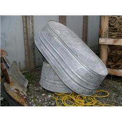 Lot of 2 aluminum washing tubs (81)